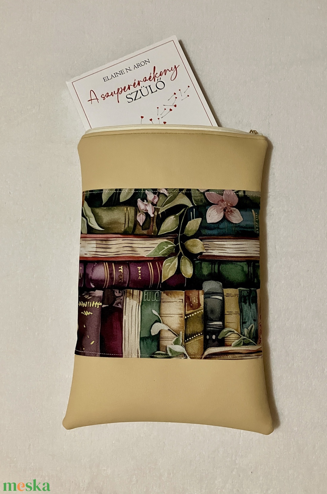 Egyedi könyvmintás könyvtok/ e-book/ tablet tok - könyv & zene - könyvtok - Meska.hu