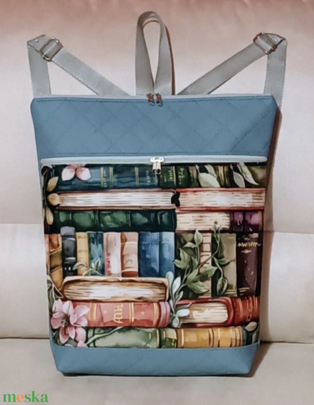 Egyedi könyv mintás műbőr hátitáska  - táska & tok - hátizsák - hátizsák - Meska.hu