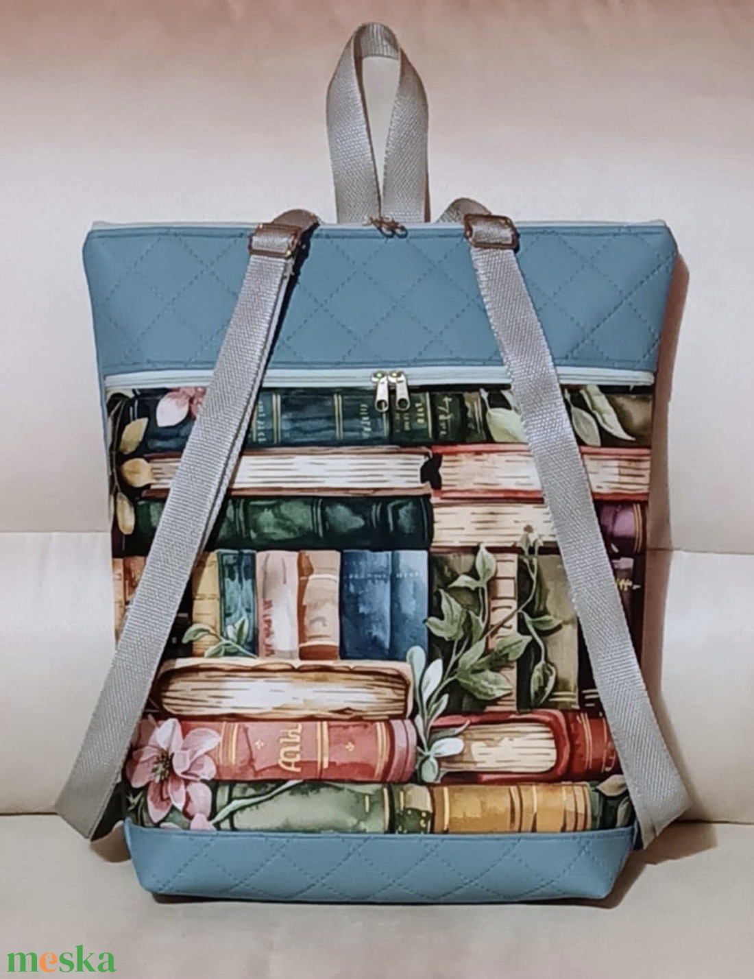 Egyedi könyv mintás műbőr hátitáska  - táska & tok - hátizsák - hátizsák - Meska.hu