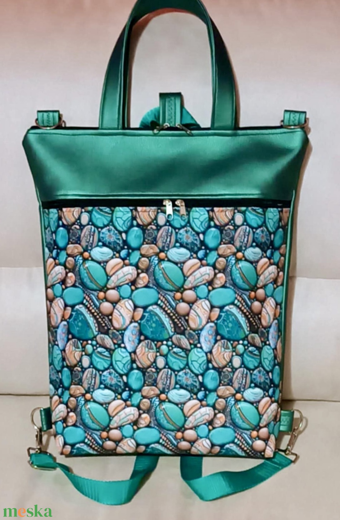 Egyedi zöld-türkiz kavics mintás műbőr multifunkciós táska   - táska & tok - variálható táska - Meska.hu