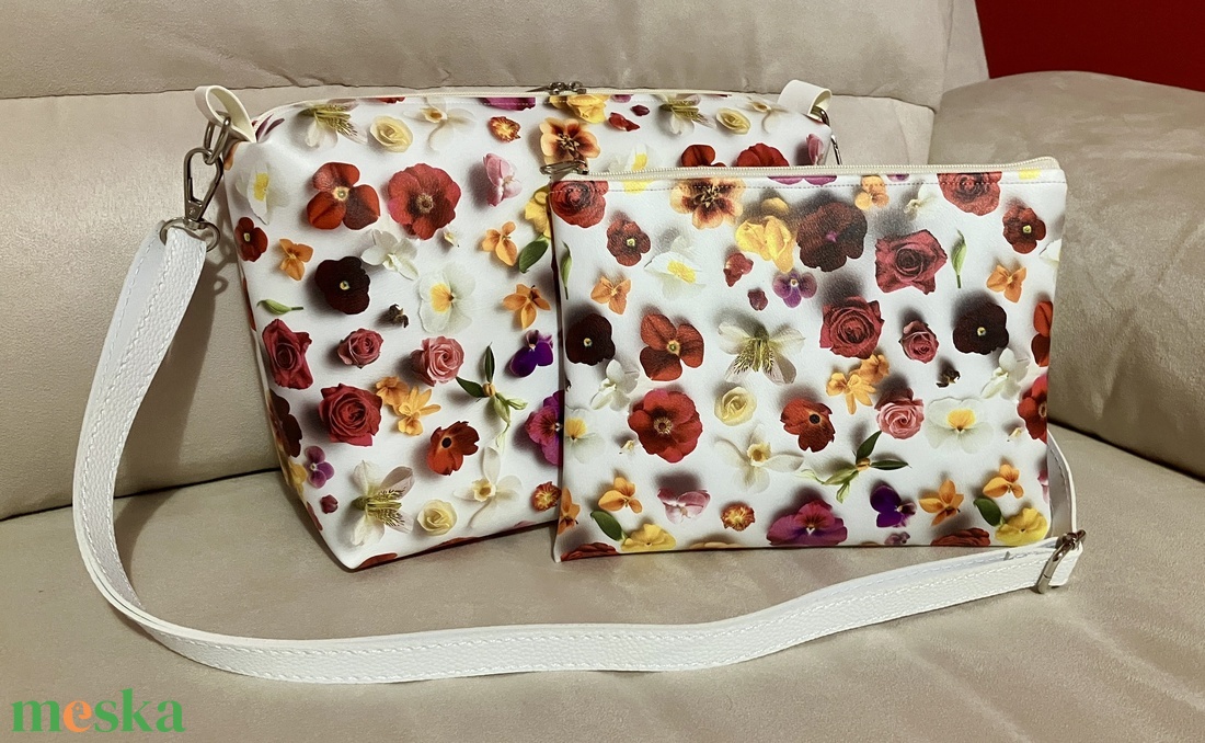 Egyedi tavaszi virágos műbőr crossbody táska - táska & tok - kézitáska & válltáska - vállon átvethető táska - Meska.hu