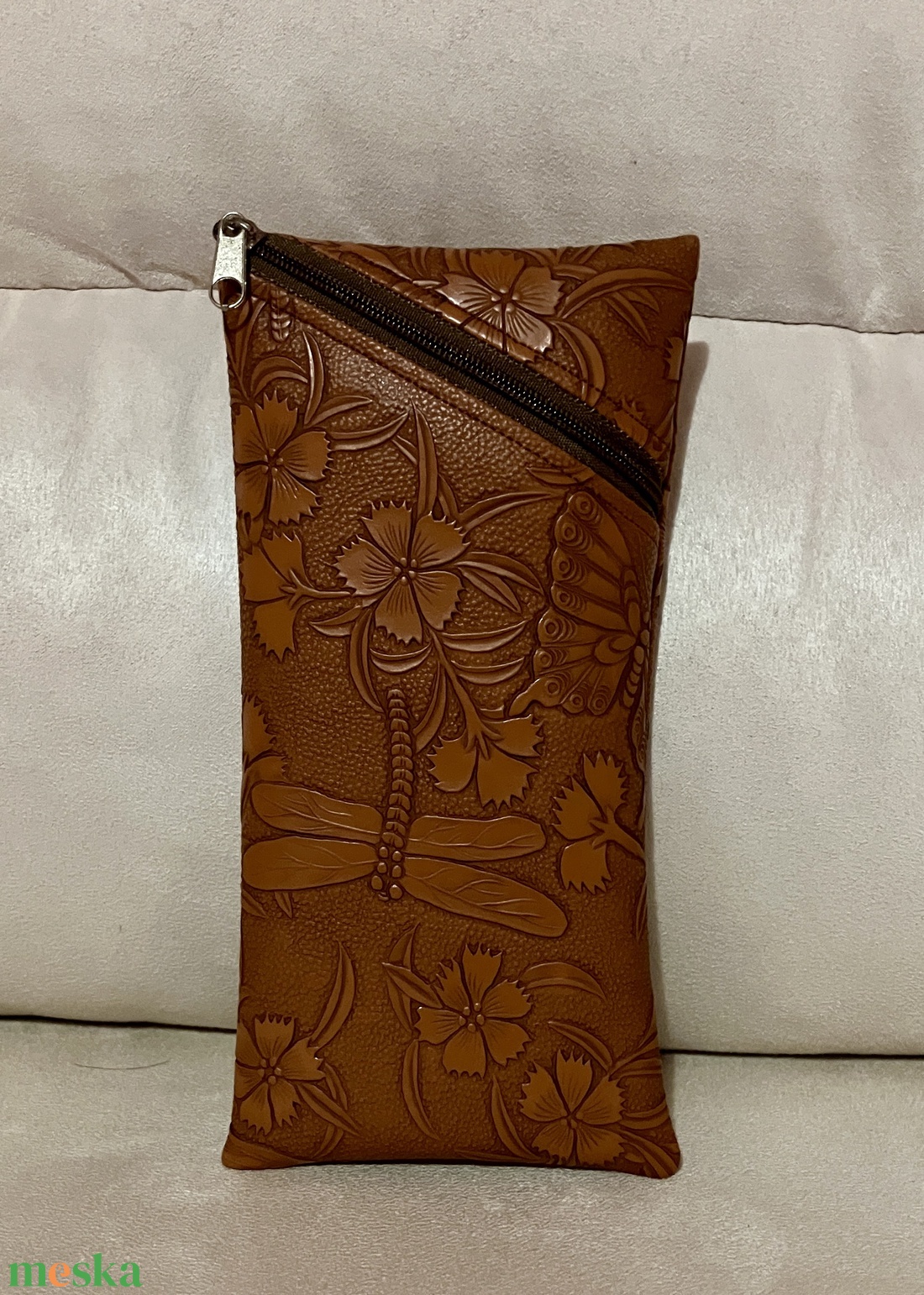 Cipzáros műbőr szemüvegtartó több színben  - táska & tok - pénztárca & más tok - szemüvegtok - Meska.hu