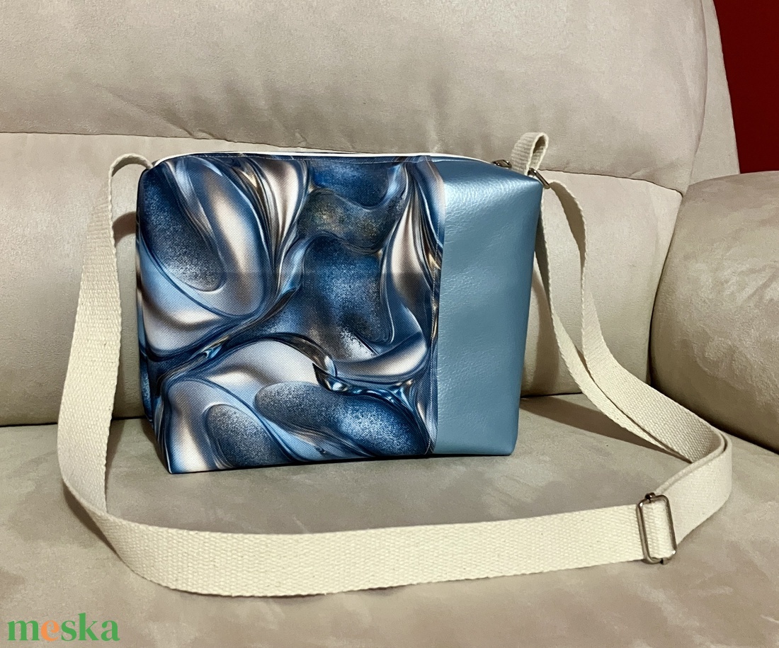Egyedi kék absztrakt műbőr szett - táska & tok - táska szett - Meska.hu