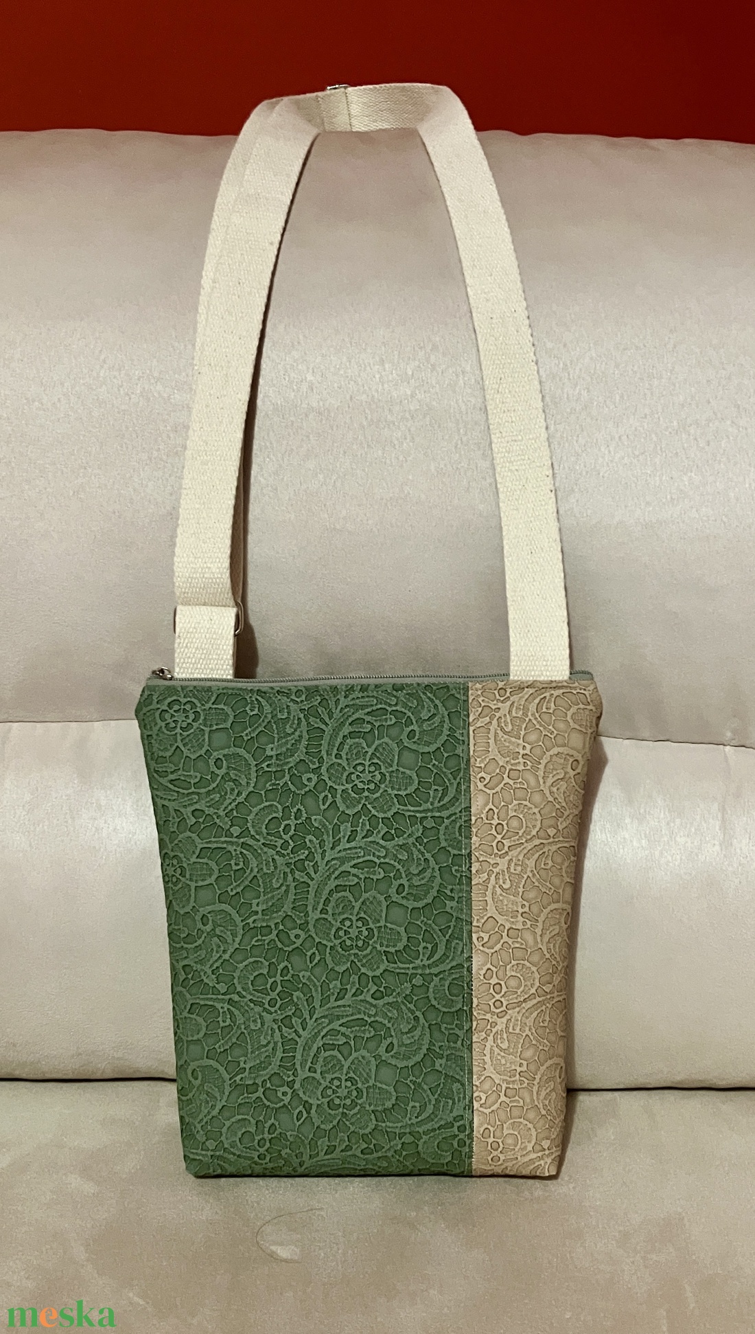Egyedi zöld-bézs alkalmi oldaltáska - táska & tok - kézitáska & válltáska - vállon átvethető táska - Meska.hu