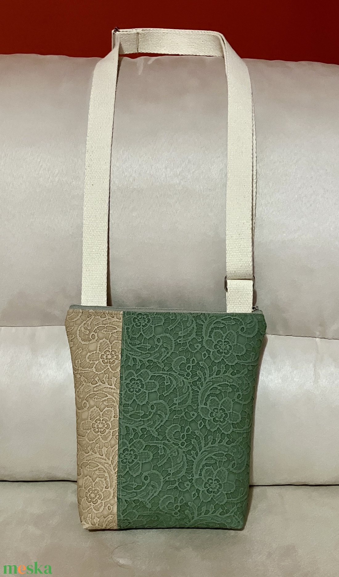 Egyedi zöld-bézs alkalmi oldaltáska - táska & tok - kézitáska & válltáska - vállon átvethető táska - Meska.hu