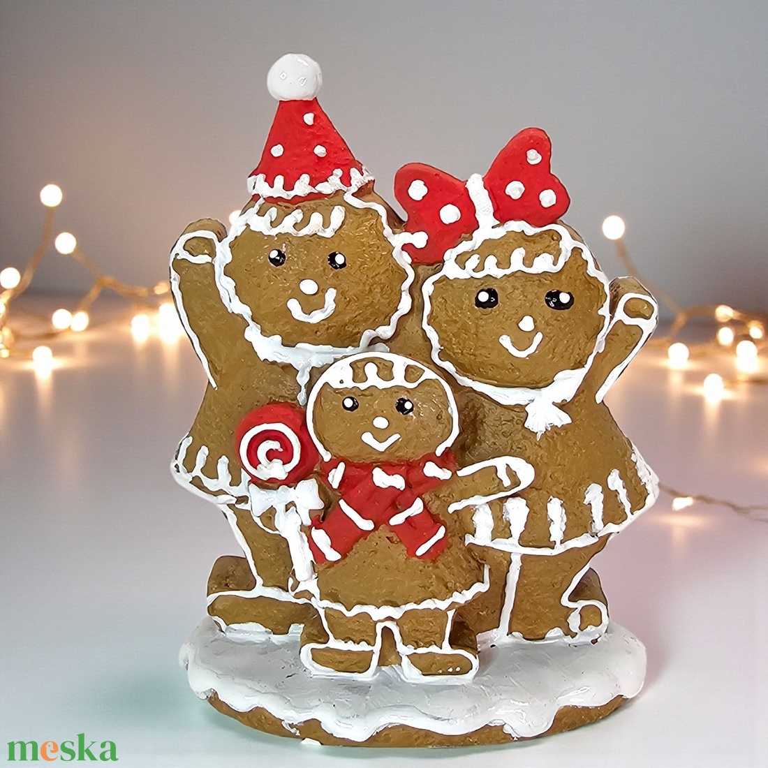 Mézeskalács Család  Kézzel Festett Kézműves Dekor (2 színben) - karácsony - karácsonyi lakásdekoráció - karácsonyi manók, figurák - Meska.hu