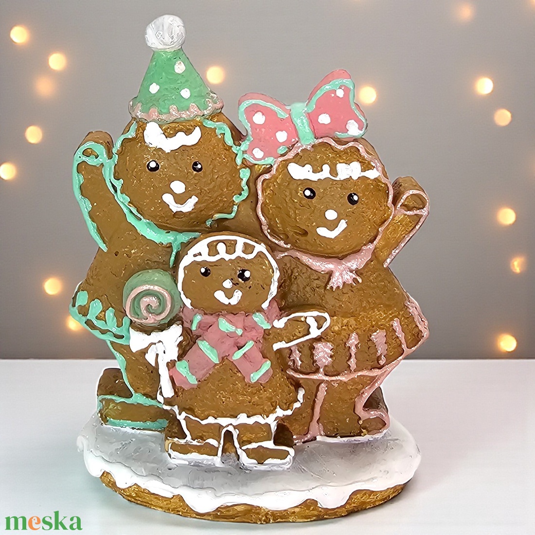 Mézeskalács Család  Kézzel Festett Kézműves Dekor (2 színben) - karácsony - karácsonyi lakásdekoráció - karácsonyi manók, figurák - Meska.hu