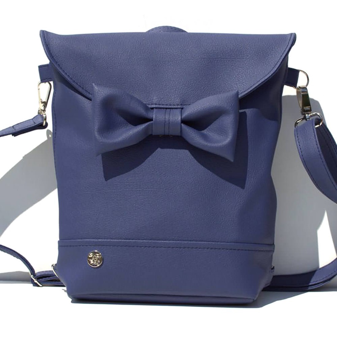 SuziartBag Sötétkék masnis 2in1 hátizsák - táska & tok - kézitáska & válltáska - válltáska - Meska.hu SuziartBag Sötétkék masnis 2in1 hátizsák - táska & tok - kézitáska & válltáska - válltáska - Meska.hu