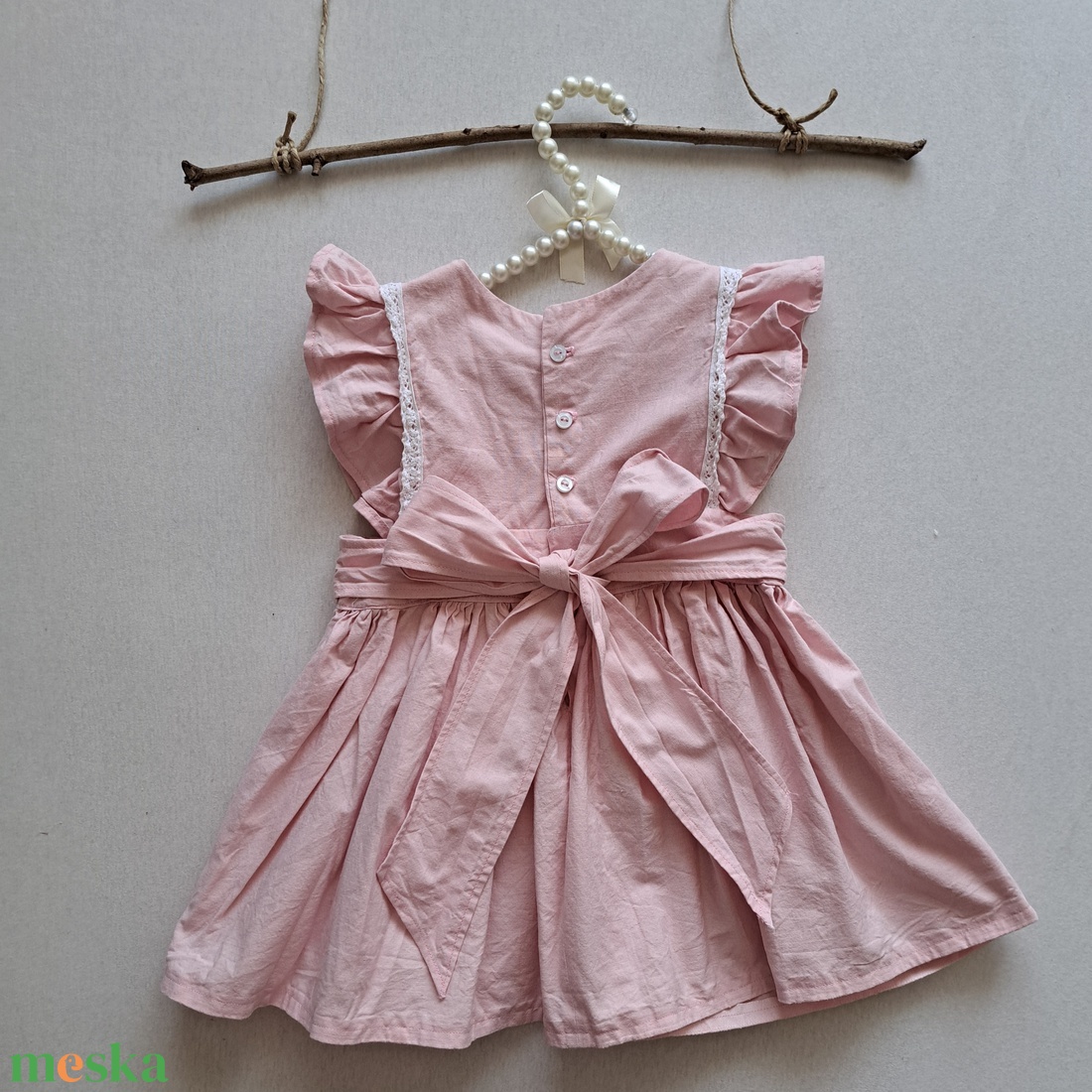 Bájos kislányruha keresztszemes hímzéssel - 1 éveseknek - ruha & divat - babaruha & gyerekruha - ruha - Meska.hu