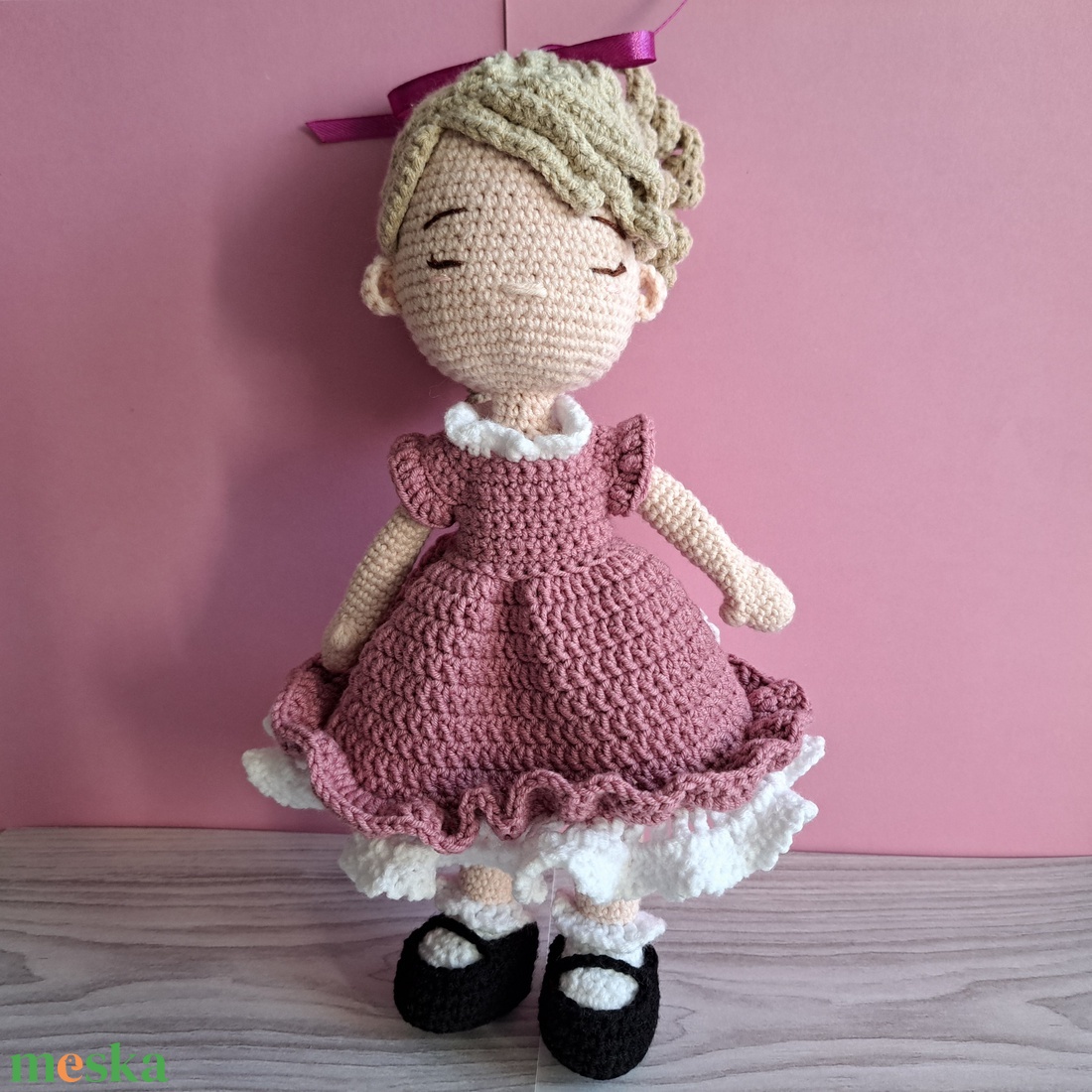 Horgolt szőke baba - levehető ruhával és cipővel - játék & sport - baba & babaház - baba - Meska.hu