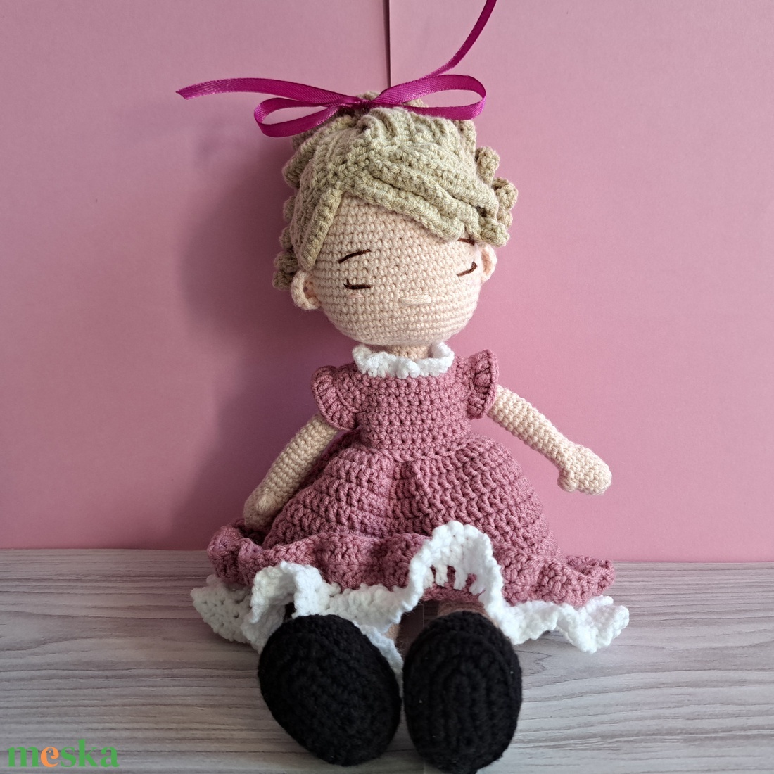 Horgolt szőke baba - levehető ruhával és cipővel - játék & sport - baba & babaház - baba - Meska.hu