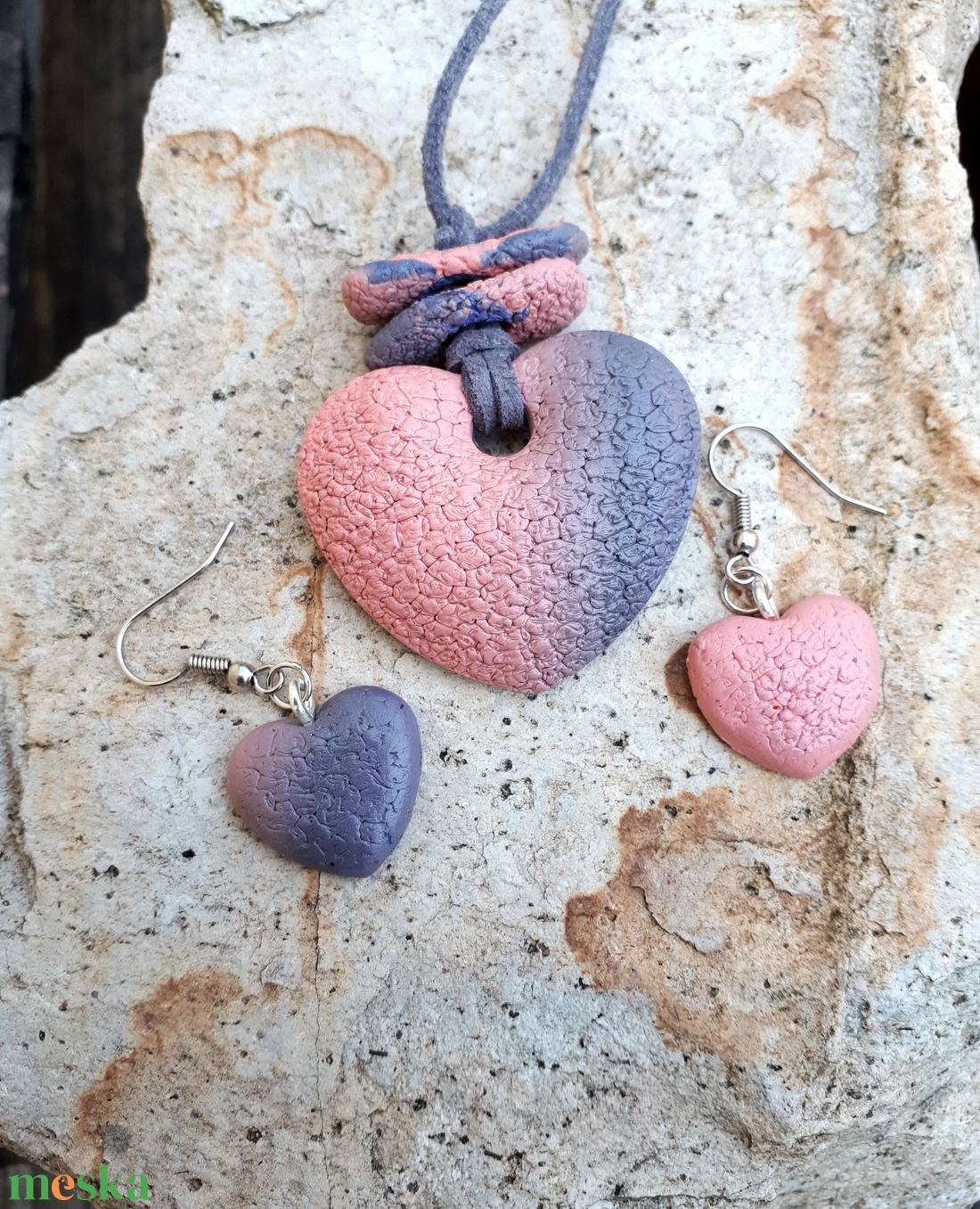 Barack és szürke kőhatású ékszergyurma medál fülbevalókkal - ékszer - ékszerszett - Meska.hu