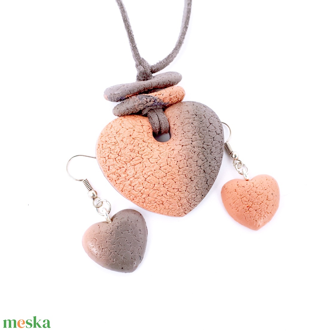 Barack és szürke kőhatású ékszergyurma medál fülbevalókkal - ékszer - ékszerszett - Meska.hu