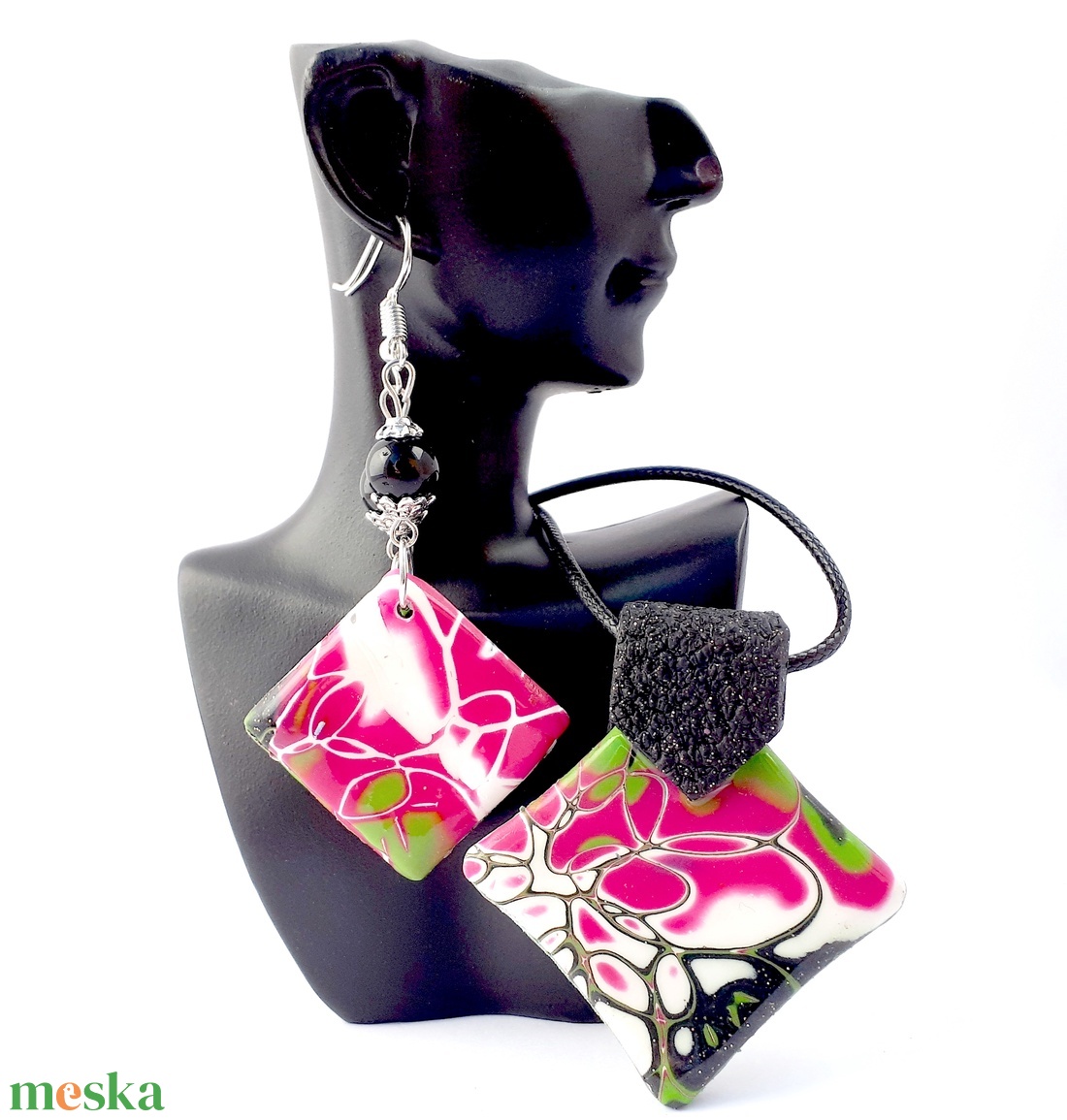 Pink-fekete szett ékszergyurmából - ékszer - ékszerszett - Meska.hu