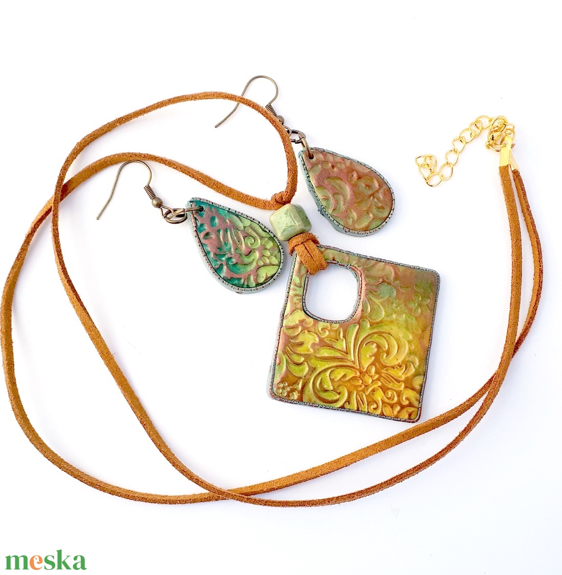 Színátmenetes kollekció, medál fülbevalókkal - ékszer - ékszerszett - Meska.hu