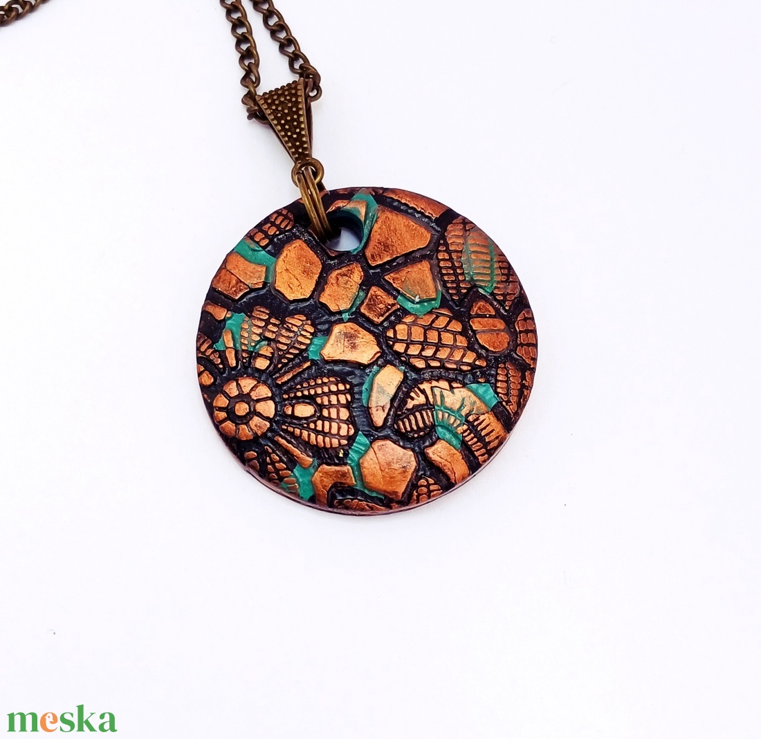 Fémes hatású bronzos nyaklánc - ékszer - nyaklánc - medálos nyaklánc - Meska.hu