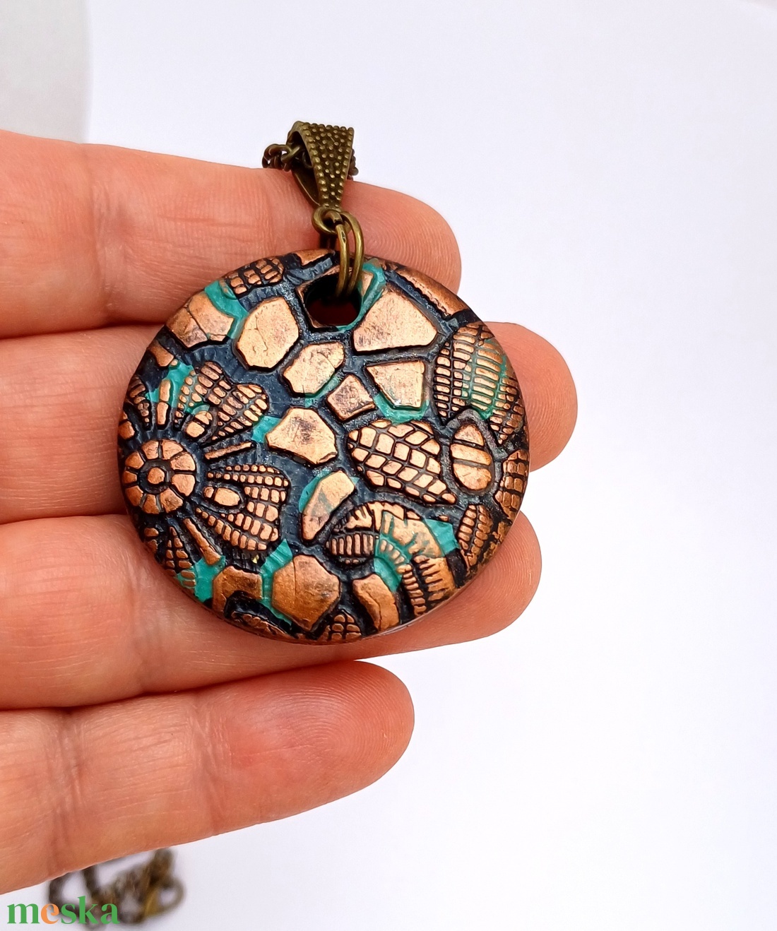 Fémes hatású bronzos nyaklánc - ékszer - nyaklánc - medálos nyaklánc - Meska.hu