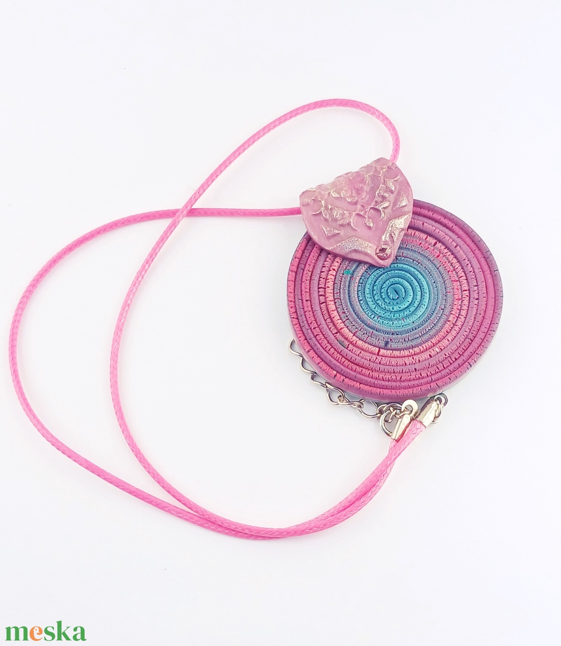Pink spirál medál, pink és kékszilva medálos nyaklánc - ékszer - nyaklánc - medálos nyaklánc - Meska.hu Pink spirál medál, pink és kékszilva medálos nyaklánc - ékszer - nyaklánc - medálos nyaklánc - Meska.hu