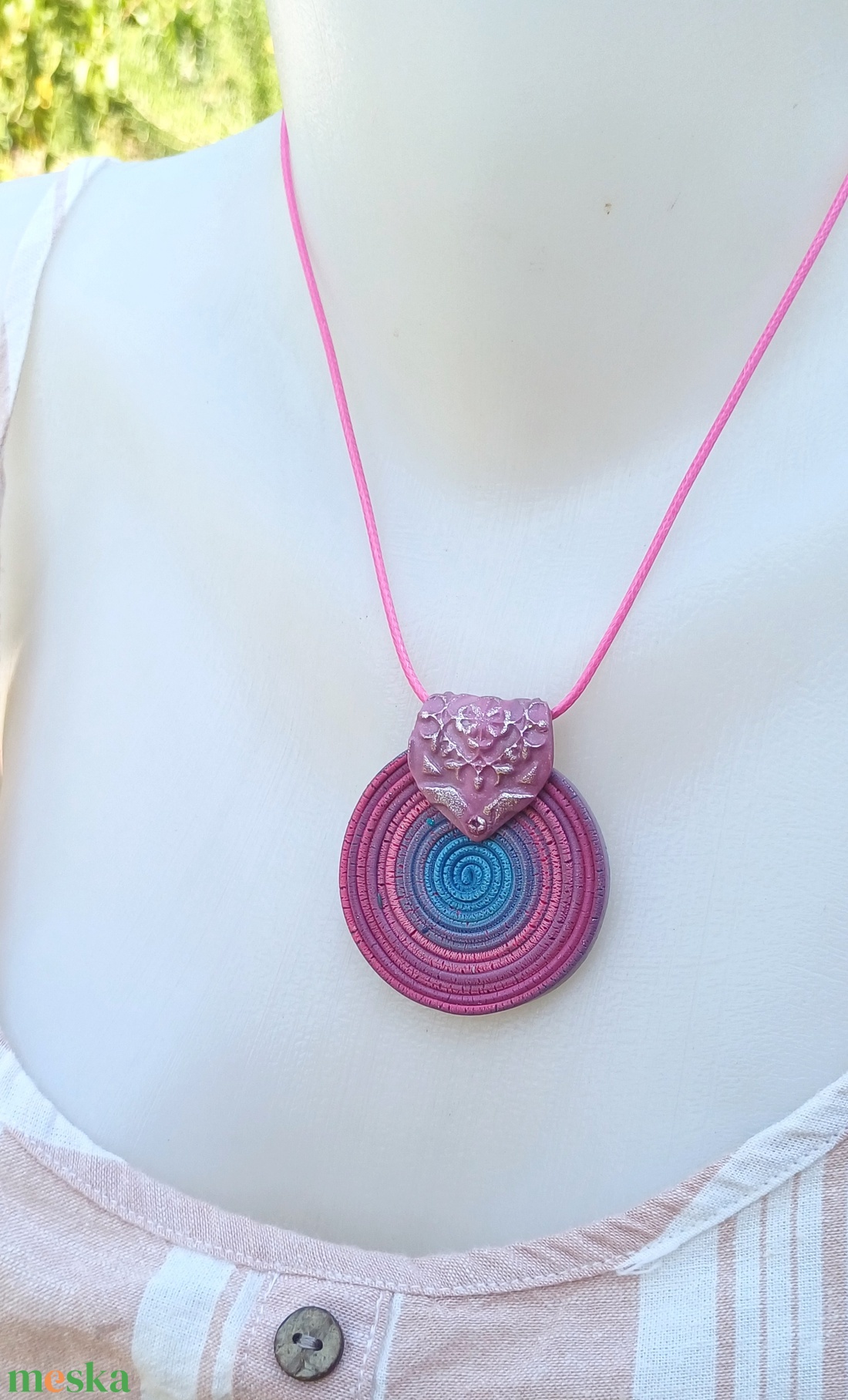 Pink spirál medál, pink és kékszilva medálos nyaklánc - ékszer - nyaklánc - medálos nyaklánc - Meska.hu Pink spirál medál, pink és kékszilva medálos nyaklánc - ékszer - nyaklánc - medálos nyaklánc - Meska.hu