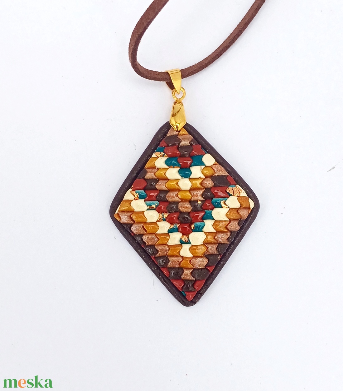 Barna-krém medál, Süthető gyurma ékszer - ékszer - nyaklánc - medálos nyaklánc - Meska.hu