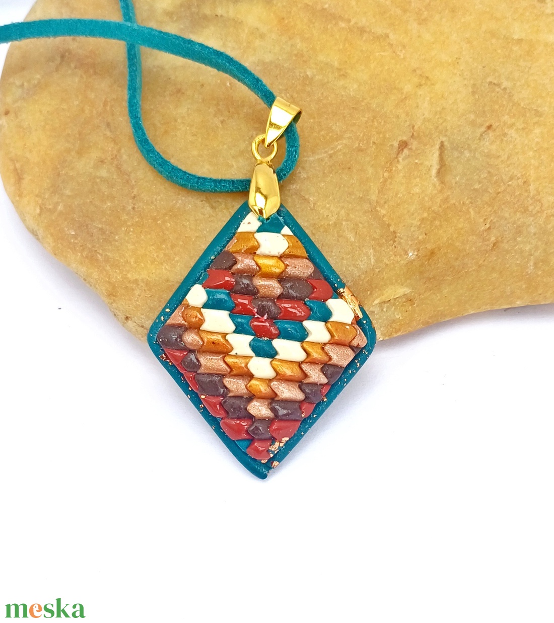 Színes medál, Süthető gyurma ékszer - esküvő - ékszer - nyaklánc - Meska.hu