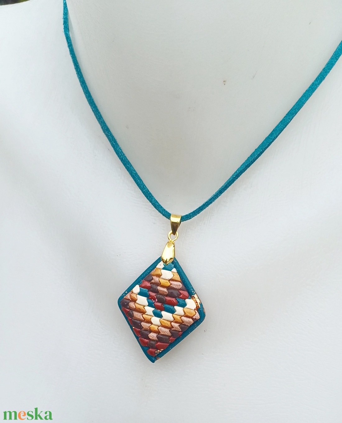 Színes medál, Süthető gyurma ékszer - esküvő - ékszer - nyaklánc - Meska.hu