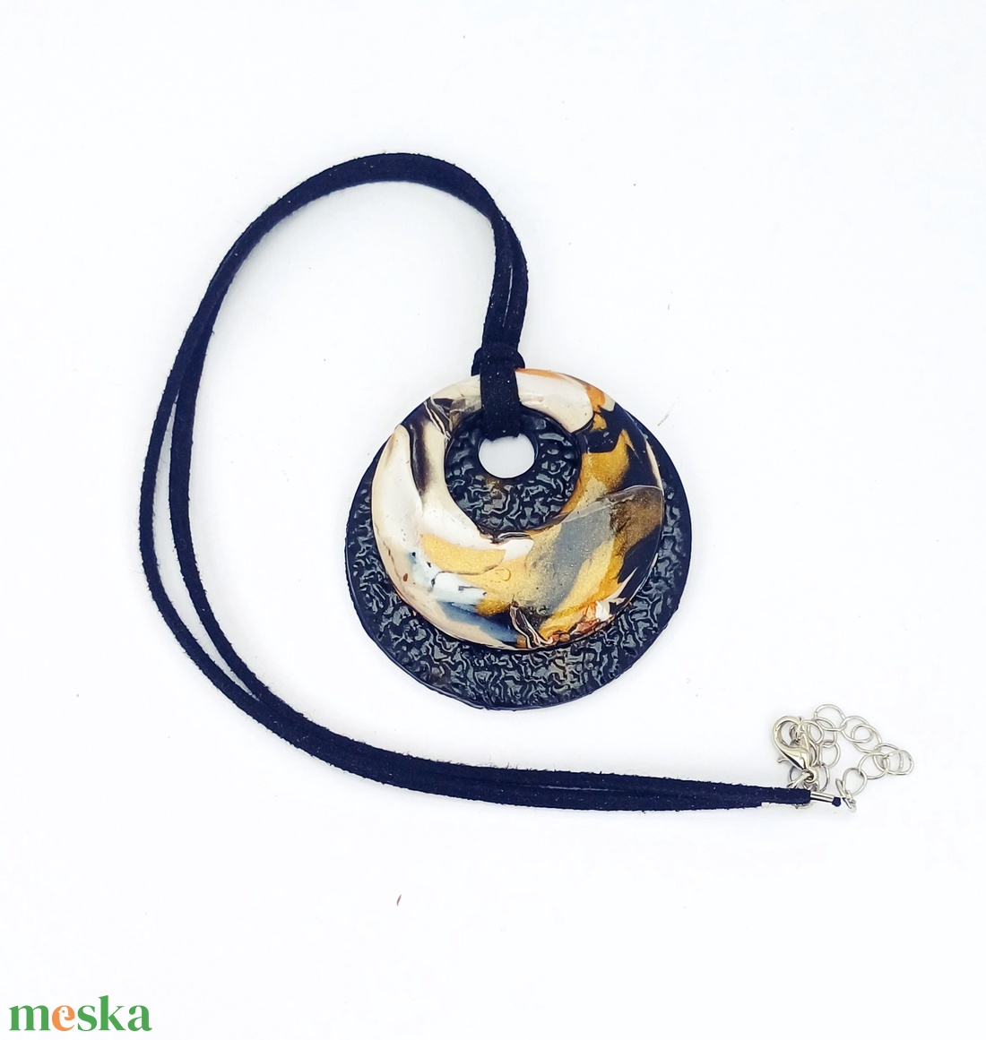 Örvény medál süthető gyurmából - ékszer - nyaklánc - medálos nyaklánc - Meska.hu
