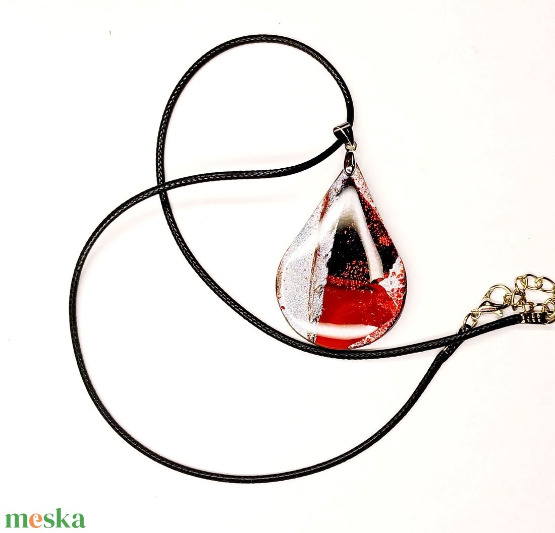 Piros-fekete-ezüst absztrakt mintás nyaklánc - ékszer - nyaklánc - medálos nyaklánc - Meska.hu