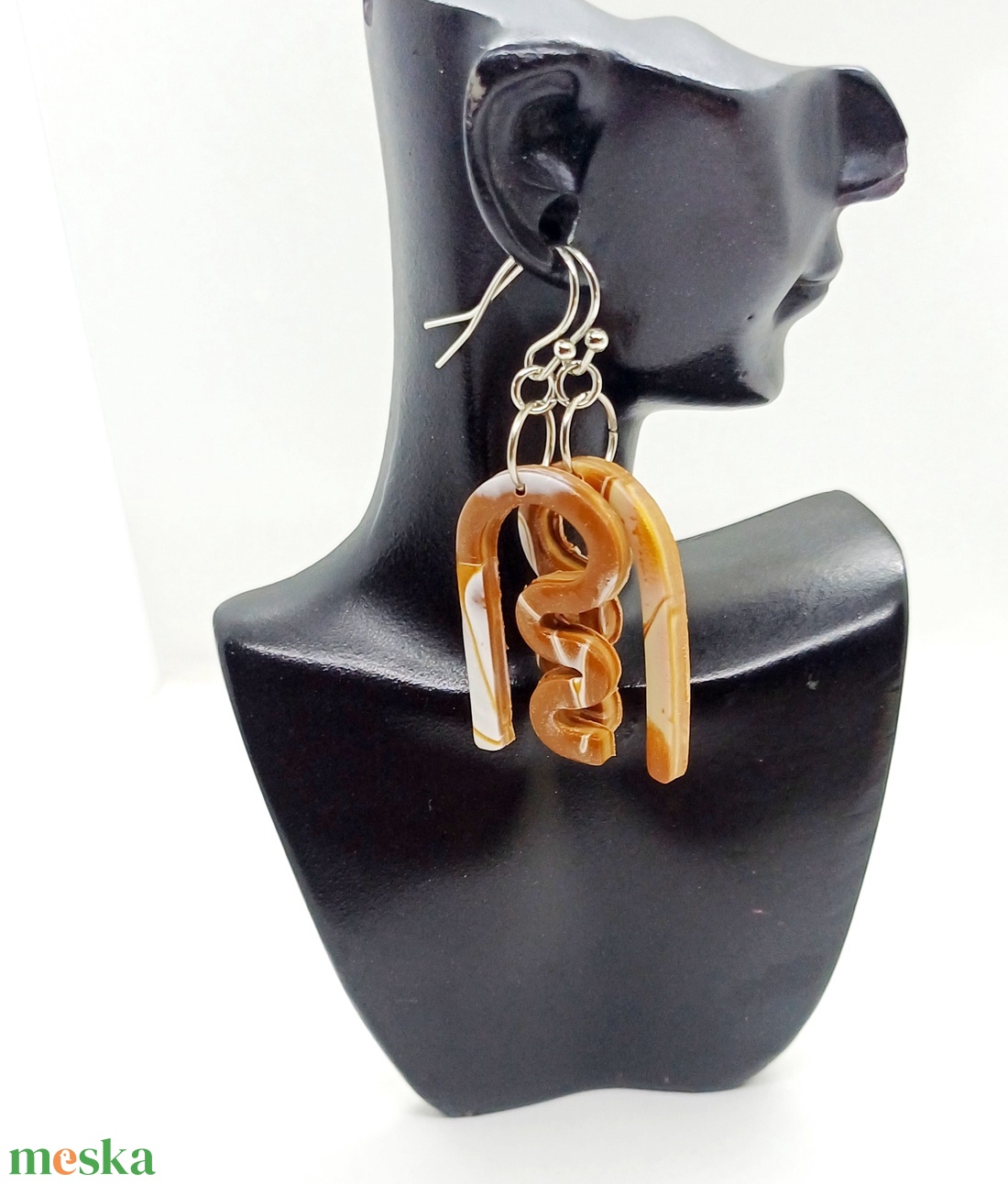 Barna-krém fülbevaló, könnyű - ékszer - fülbevaló - lógó fülbevaló - Meska.hu