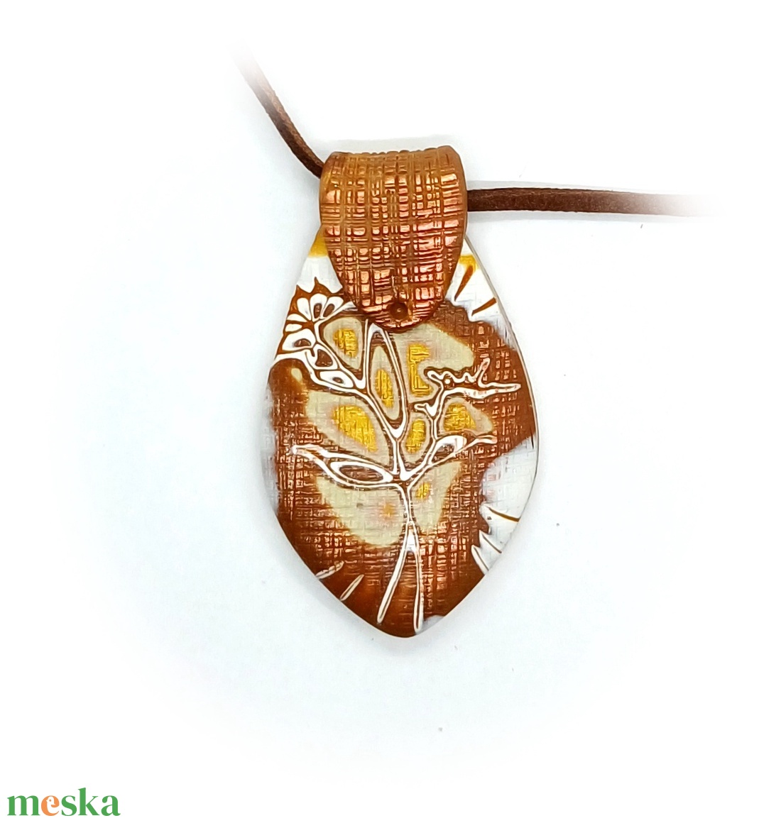 Barna-krém hosszúkás nyaklánc - ékszer - nyaklánc - medálos nyaklánc - Meska.hu