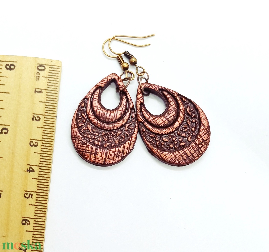 Fémes hatású bronzos fülbevaló - ékszer - fülbevaló - lógó fülbevaló - Meska.hu