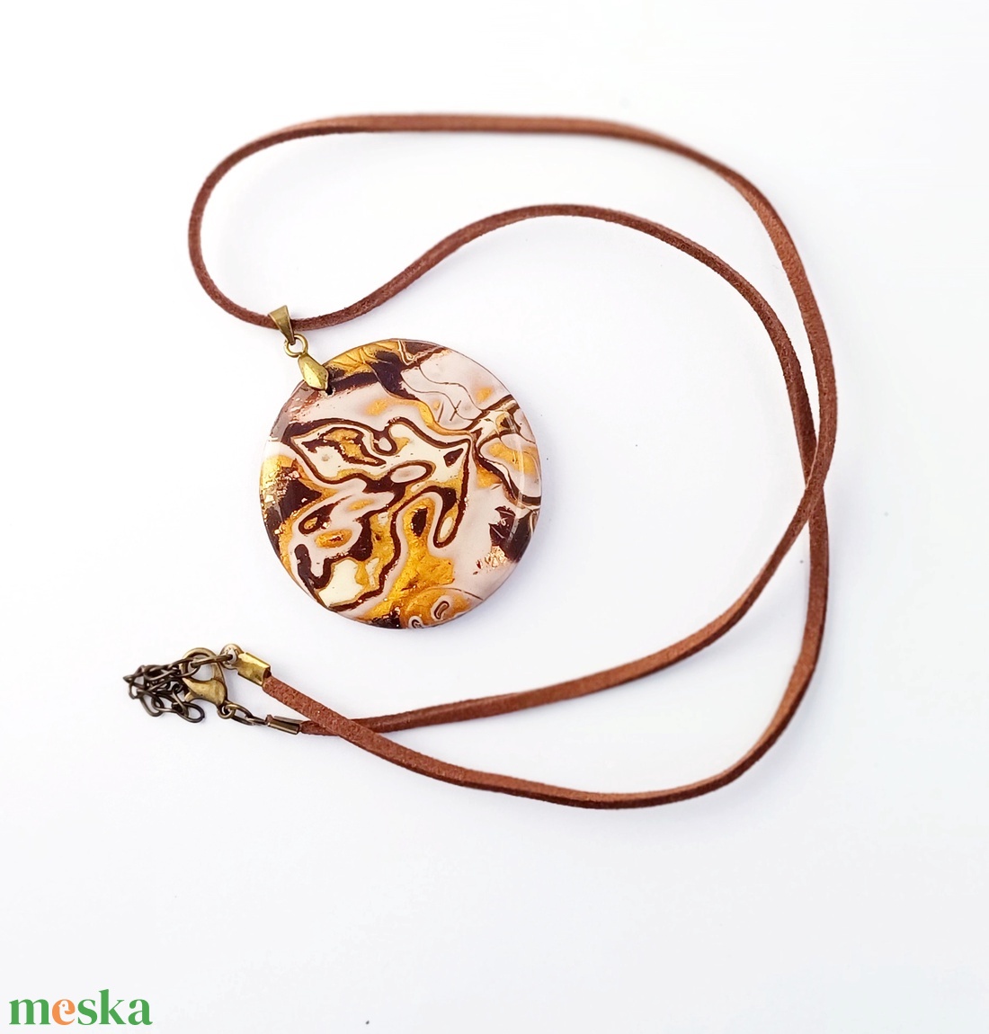 Barna-krém nyaklánc, ékszergyurma medál - ékszer - nyaklánc - medálos nyaklánc - Meska.hu
