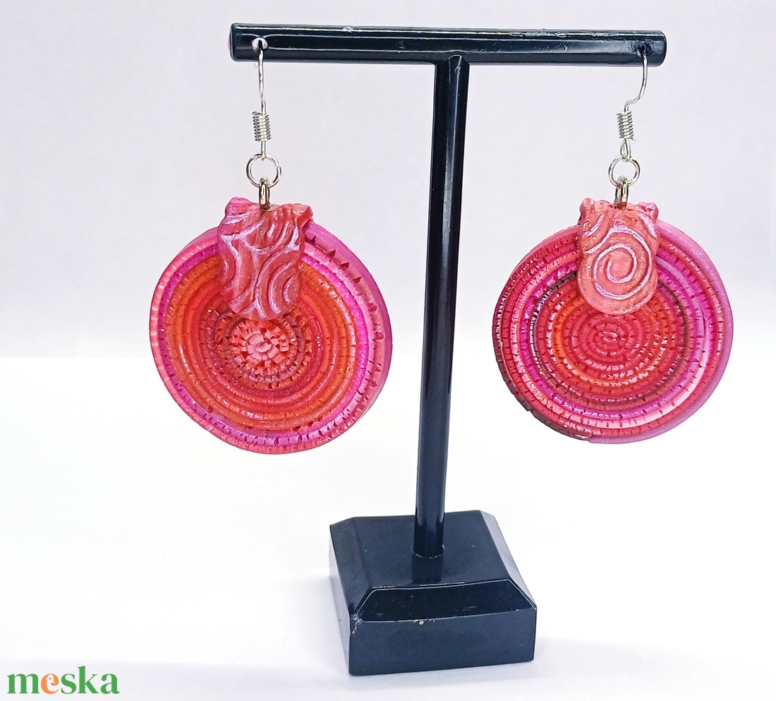 Rusztikus pink-piros fülbevaló1  - ékszer - fülbevaló - lógós kerek fülbevaló - Meska.hu