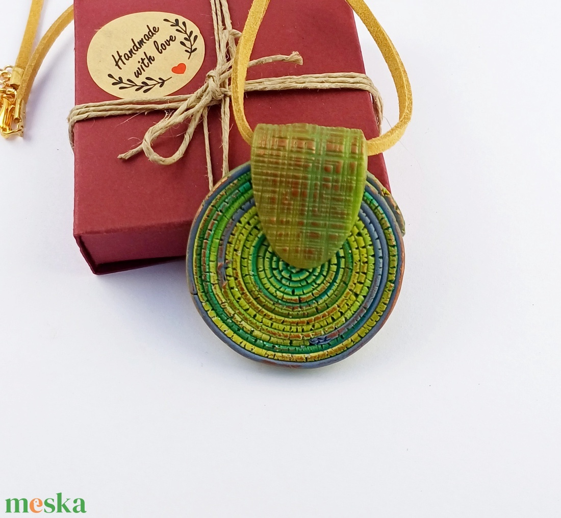 Zöld rusztikus spirális nyaklánc - ékszer - nyaklánc - medálos nyaklánc - Meska.hu