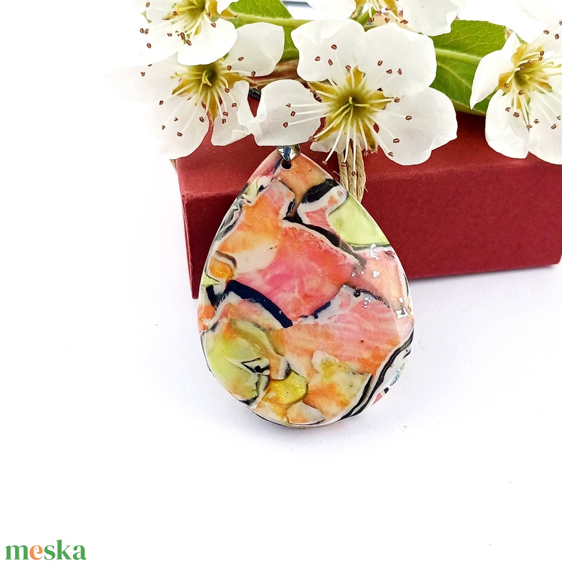 Vidám, színes nyaklánc - ékszer - nyaklánc - medálos nyaklánc - Meska.hu