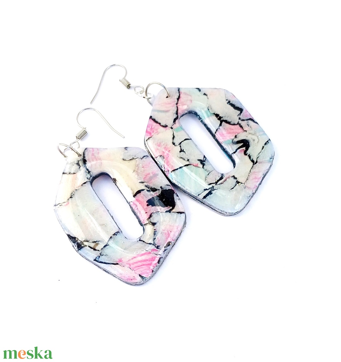 Fülbevaló pasztell színekkel - ékszer - fülbevaló - lógó fülbevaló - Meska.hu