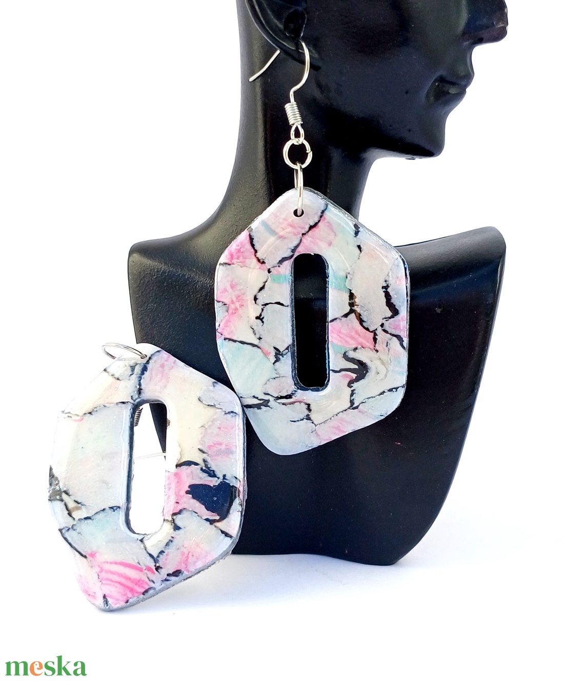 Fülbevaló pasztell színekkel - ékszer - fülbevaló - lógó fülbevaló - Meska.hu