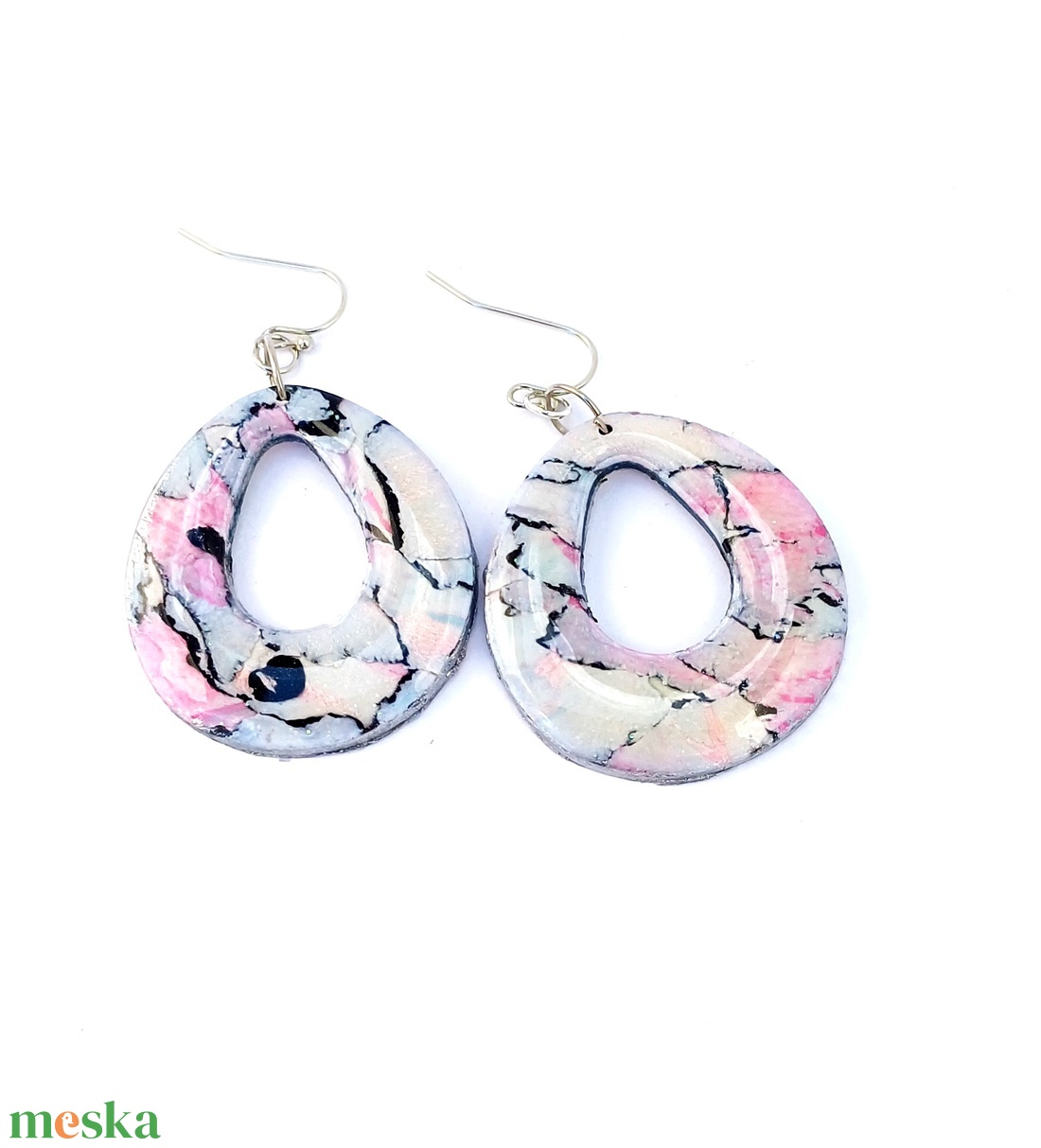 Fülbevaló pasztell színekkel süthető gyurmából - ékszer - fülbevaló - lógó fülbevaló - Meska.hu