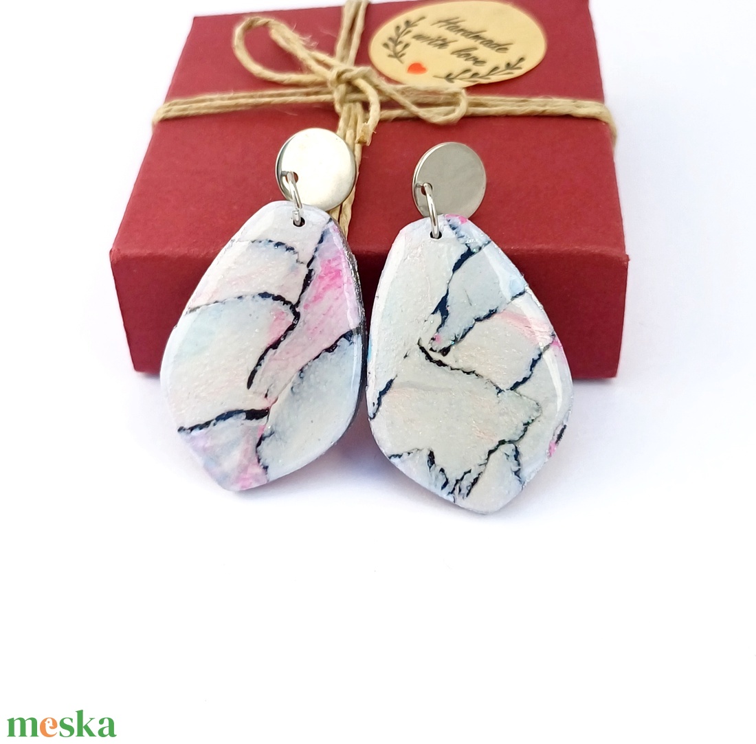 Fülbevaló finom pasztell színekkel - ékszer - fülbevaló - lógó fülbevaló - Meska.hu