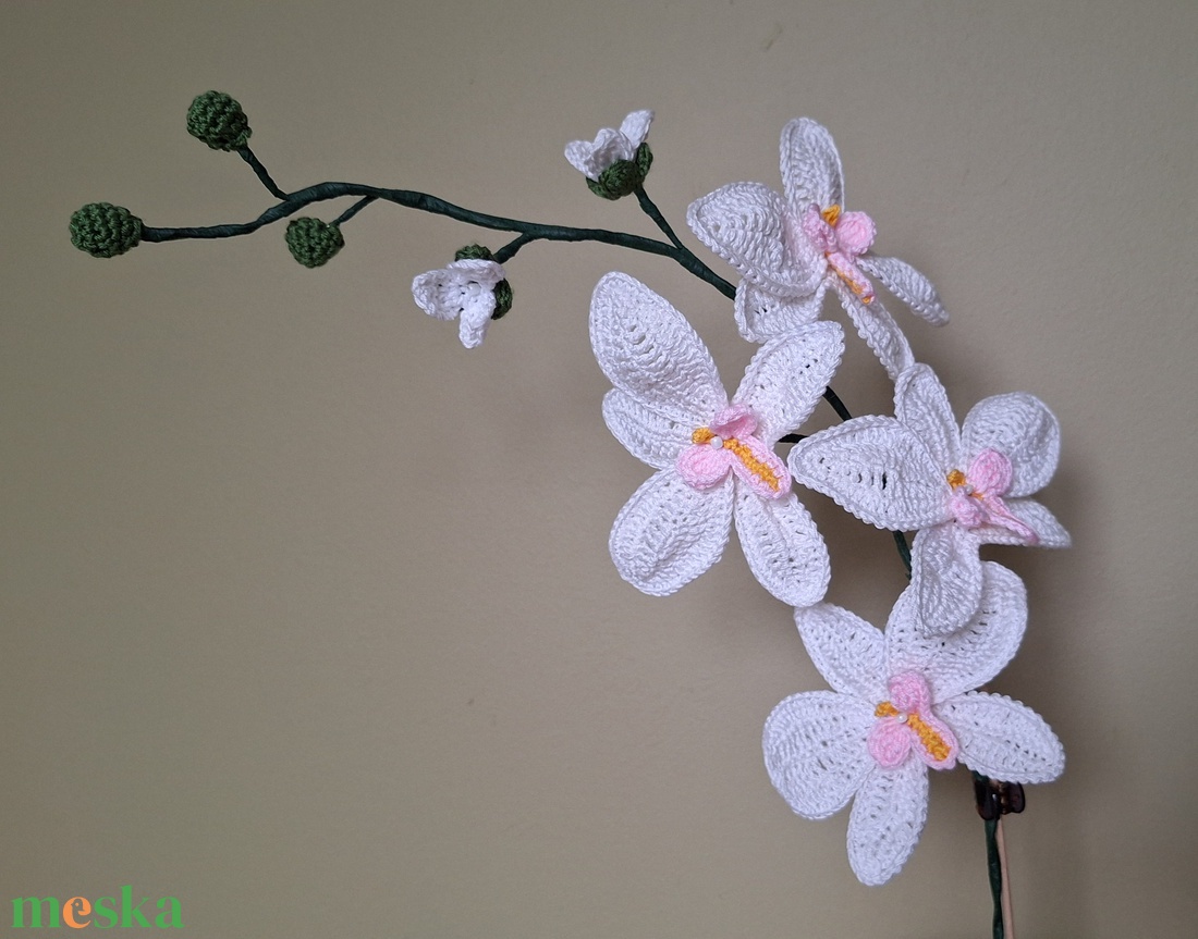 Horgolt orchidea kaspóban - fehér - otthon & életmód - dekoráció - dísztárgy - Meska.hu Horgolt orchidea kaspóban - fehér - otthon & életmód - dekoráció - dísztárgy - Meska.hu