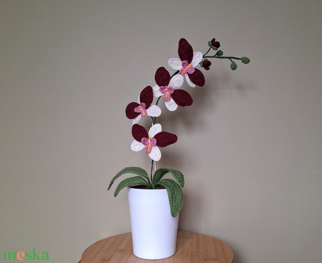 Horgolt orchidea kaspóban - bordó / fehér - otthon & életmód - dekoráció - dísztárgy - Meska.hu Horgolt orchidea kaspóban - bordó / fehér - otthon & életmód - dekoráció - dísztárgy - Meska.hu