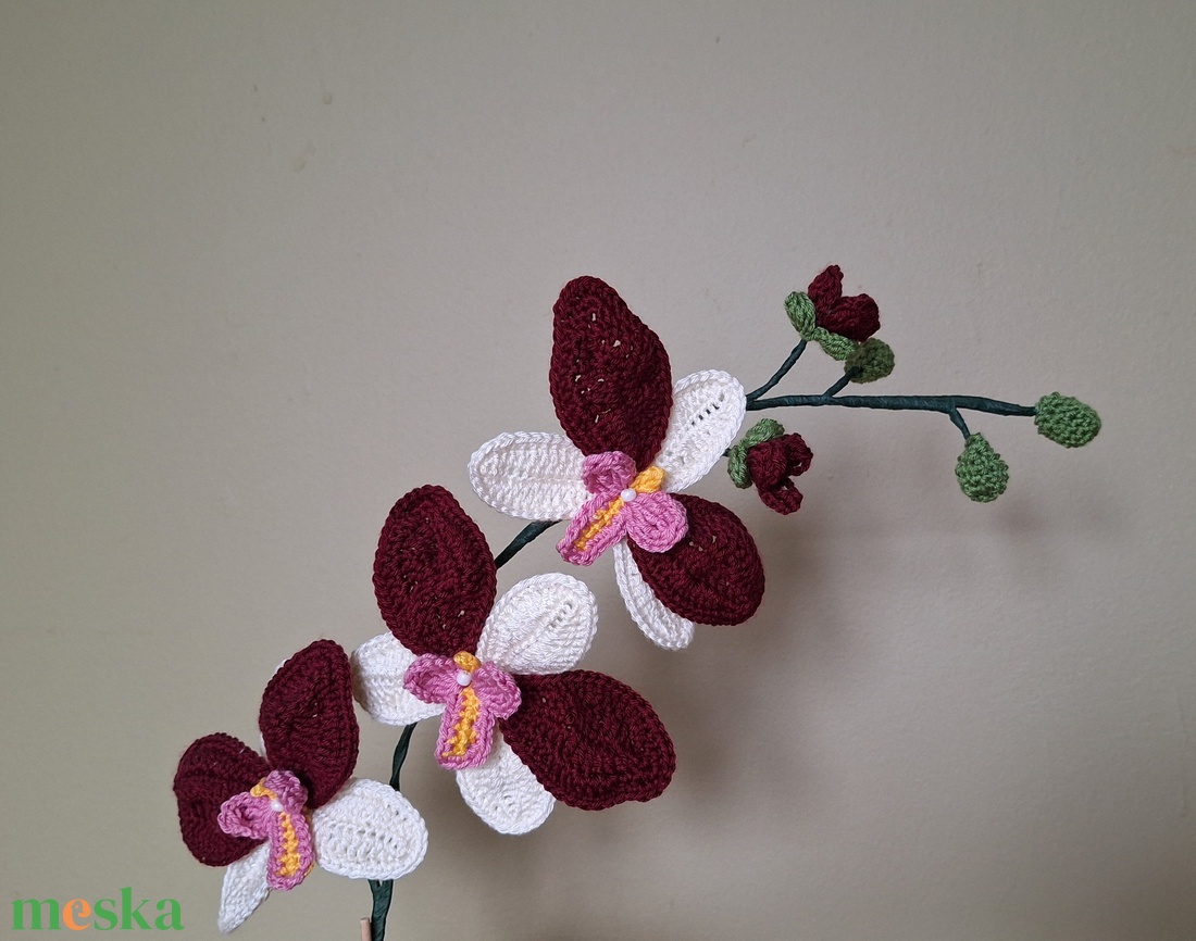 Horgolt orchidea kaspóban - bordó / fehér - otthon & életmód - dekoráció - dísztárgy - Meska.hu Horgolt orchidea kaspóban - bordó / fehér - otthon & életmód - dekoráció - dísztárgy - Meska.hu