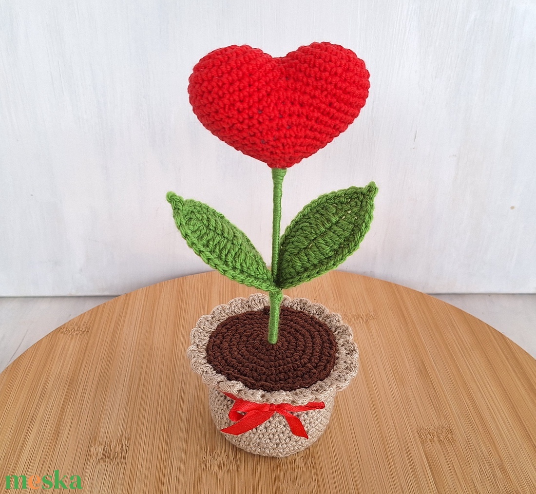 Horgolt szív cserépben - otthon & életmód - dekoráció - Meska.hu