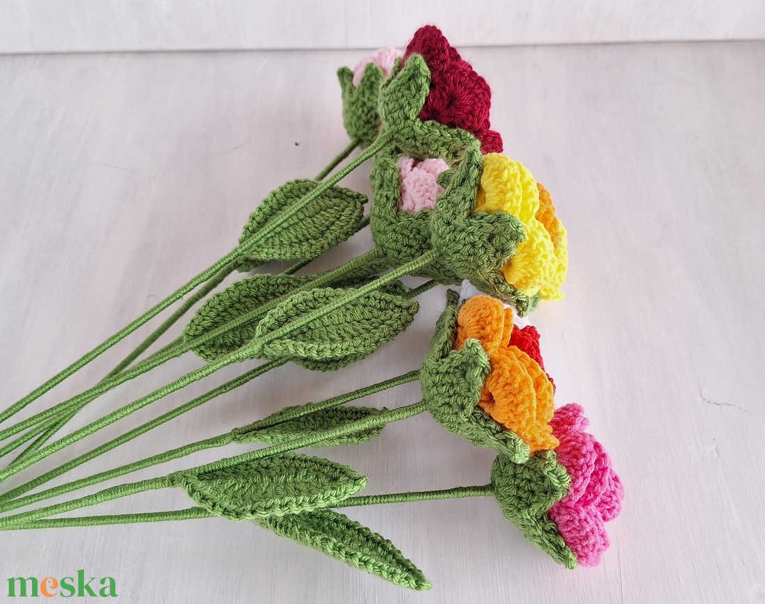 Horgolt rózsa - otthon & életmód - virágdekoráció - virágok - szálas virág - Meska.hu