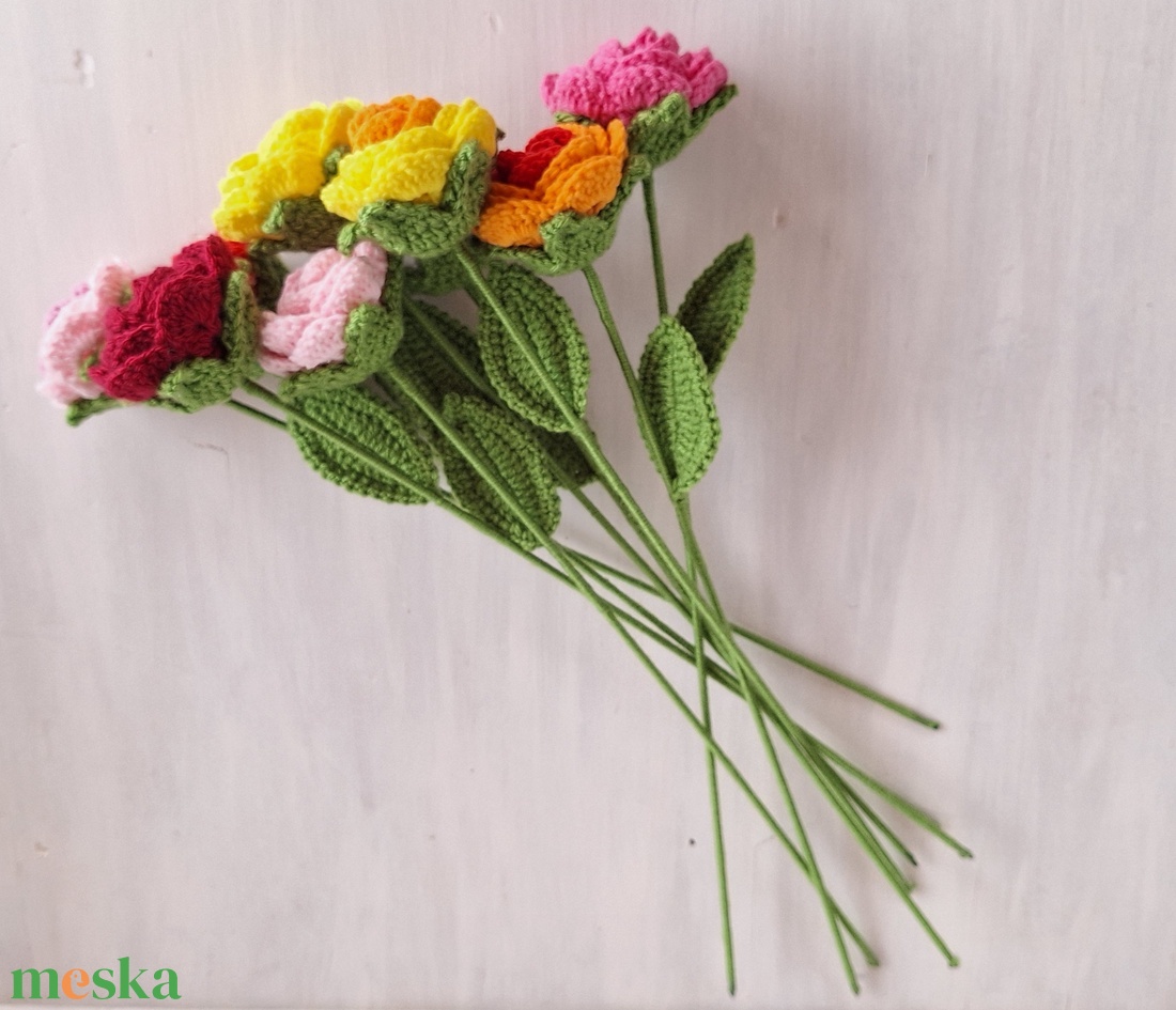 Horgolt rózsa - otthon & életmód - virágdekoráció - virágok - szálas virág - Meska.hu