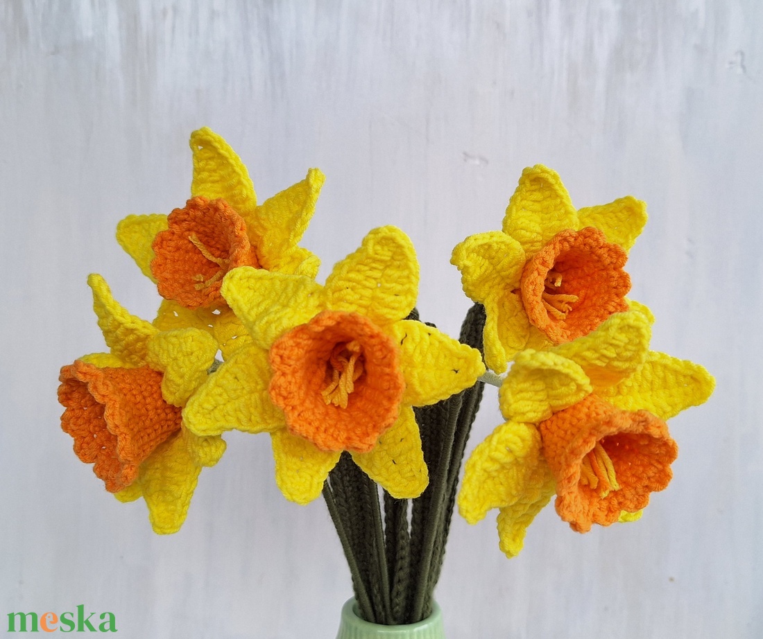Horgolt nárcisz - otthon & életmód - virágdekoráció - virágok - szálas virág - Meska.hu