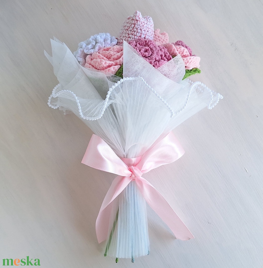 Horgolt virágcsokor � romantikus örökcsokor szatén masnival - otthon & életmód - virágdekoráció - virágok - virágcsokor - Meska.hu