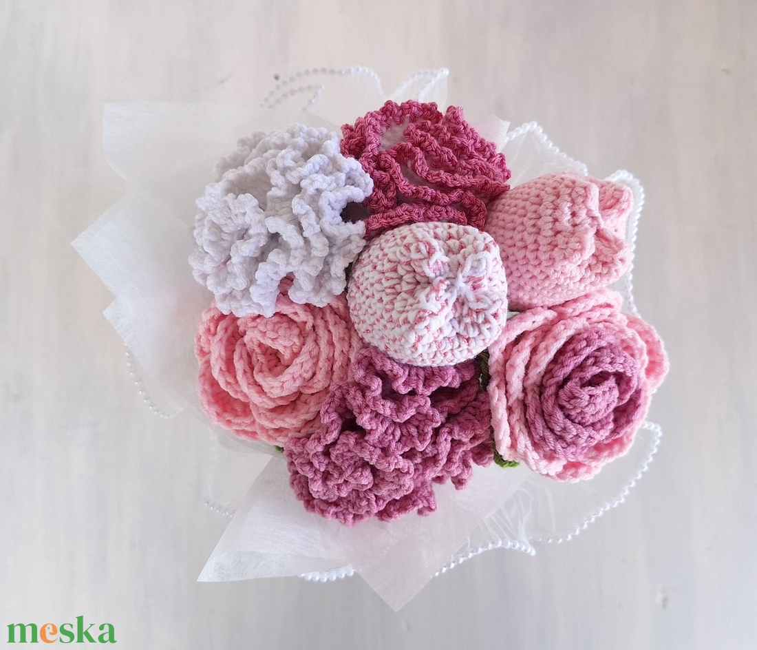 Horgolt virágcsokor � romantikus örökcsokor szatén masnival - otthon & életmód - virágdekoráció - virágok - virágcsokor - Meska.hu