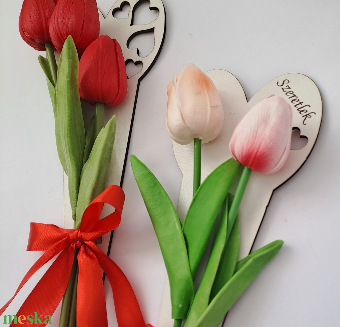 Tulipán dísztáblán - otthon & életmód - dekoráció - virágdísz és tartó - csokor & virágdísz - Meska.hu Tulipán dísztáblán - otthon & életmód - dekoráció - virágdísz és tartó - csokor & virágdísz - Meska.hu