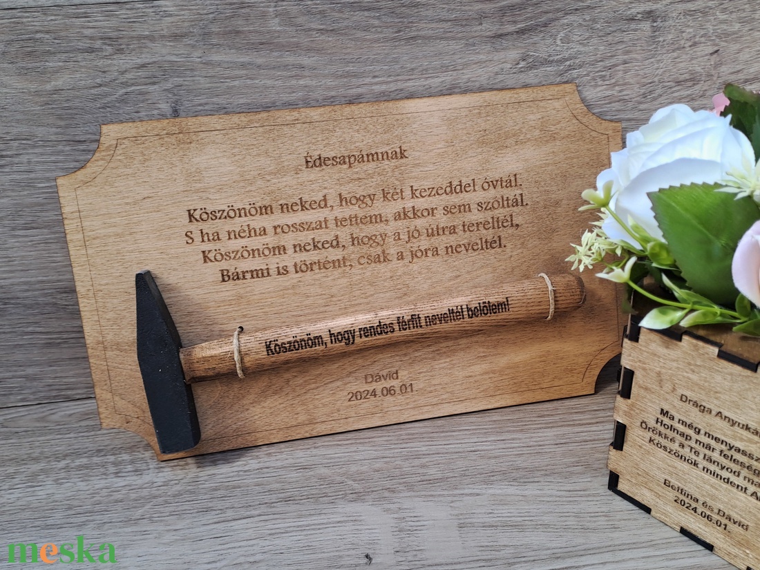 Szülőköszöntő pácolt fa tábla kalapáccsal - esküvő - emlék & ajándék - szülőköszöntő ajándék - Meska.hu Szülőköszöntő pácolt fa tábla kalapáccsal - esküvő - emlék & ajándék - szülőköszöntő ajándék - Meska.hu
